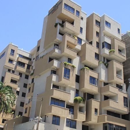 Momona Hotel Адис Абеба Екстериор снимка