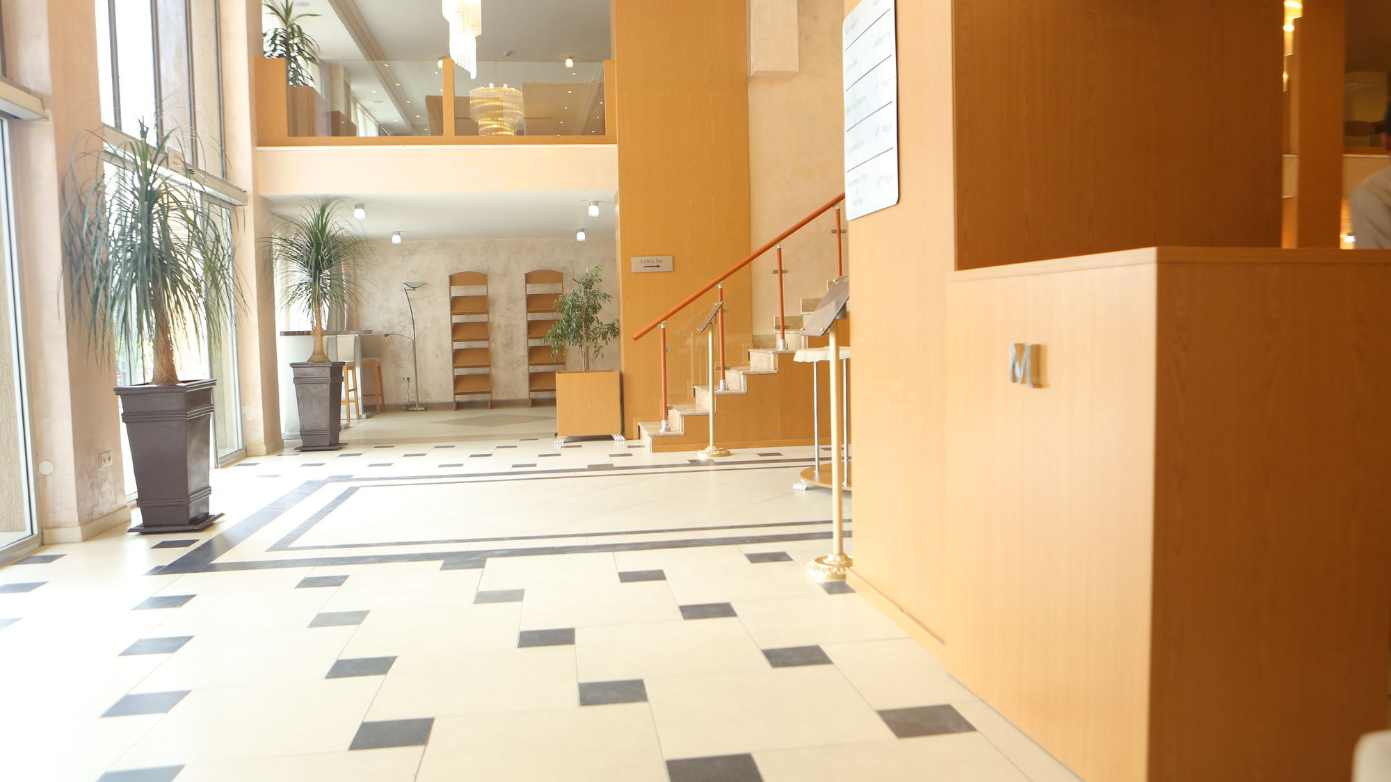 Momona Hotel Адис Абеба Екстериор снимка
