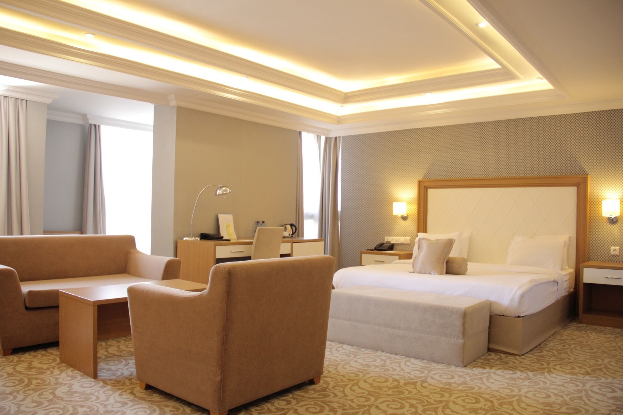 Momona Hotel Адис Абеба Екстериор снимка